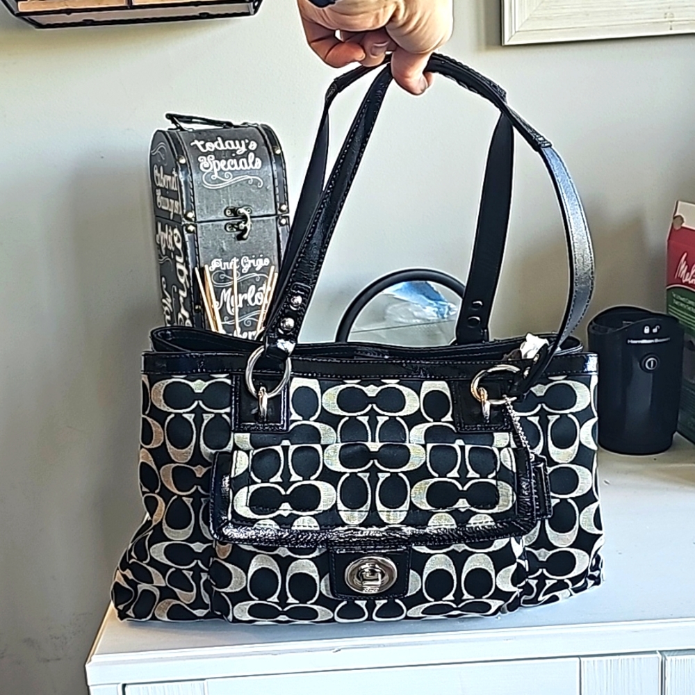 Coach shoulder bag